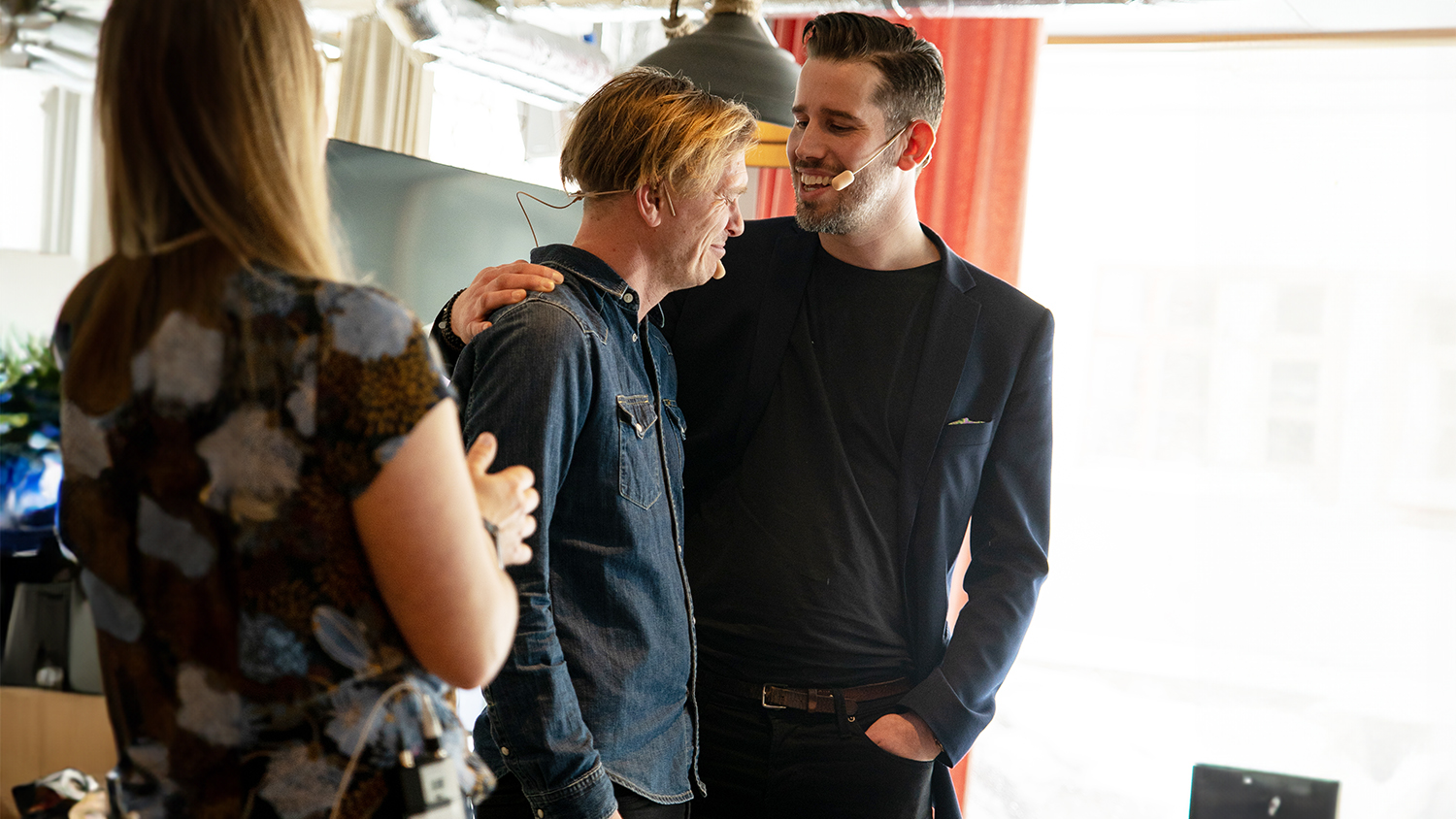 Tobias Rosén och Johan Carlberg håller i en workshop under Stampen Medias konferens på Comfort Hotel Göteborg